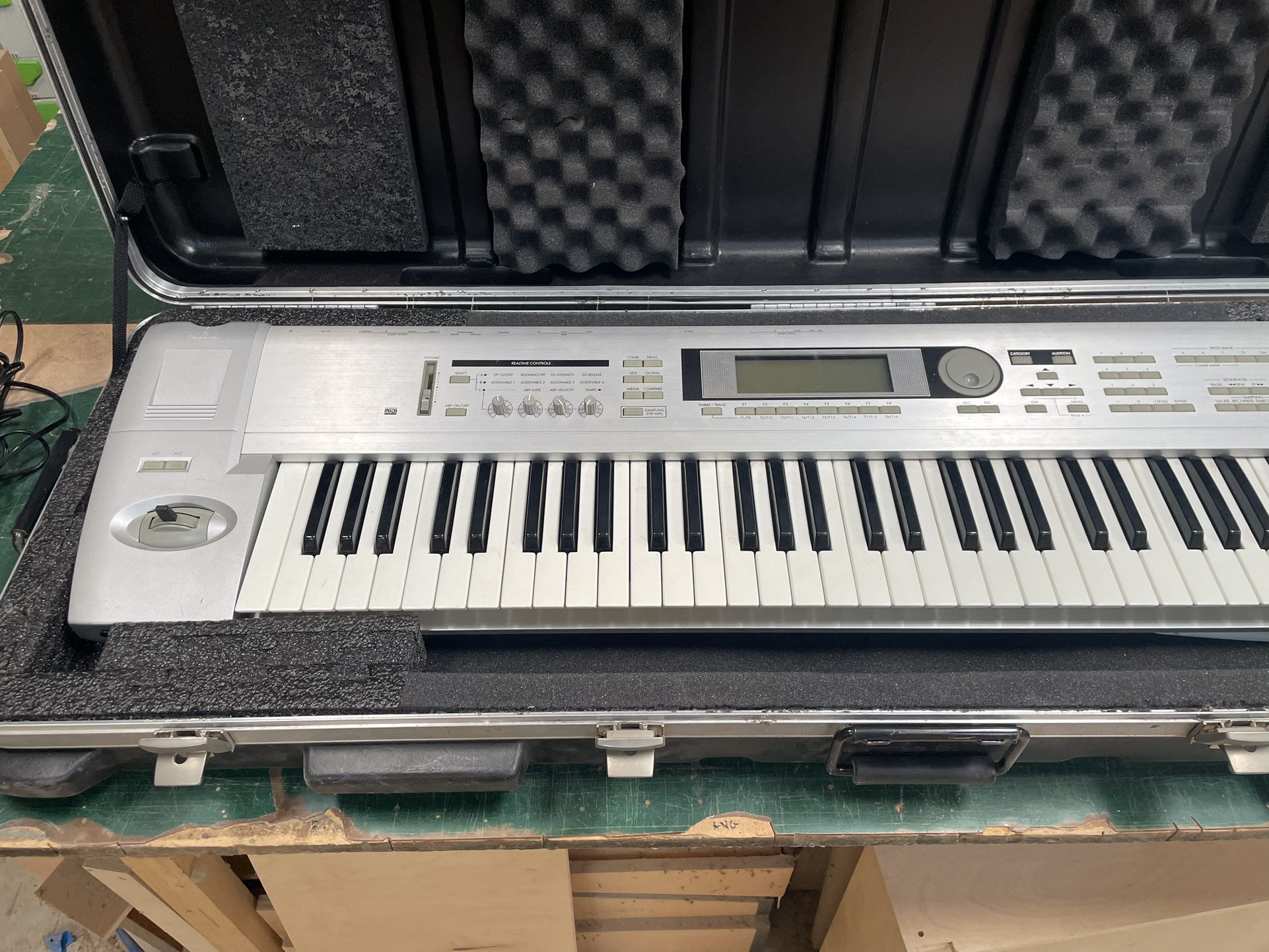 korg TRITON Le Korg Triton LE 88 | zZounds