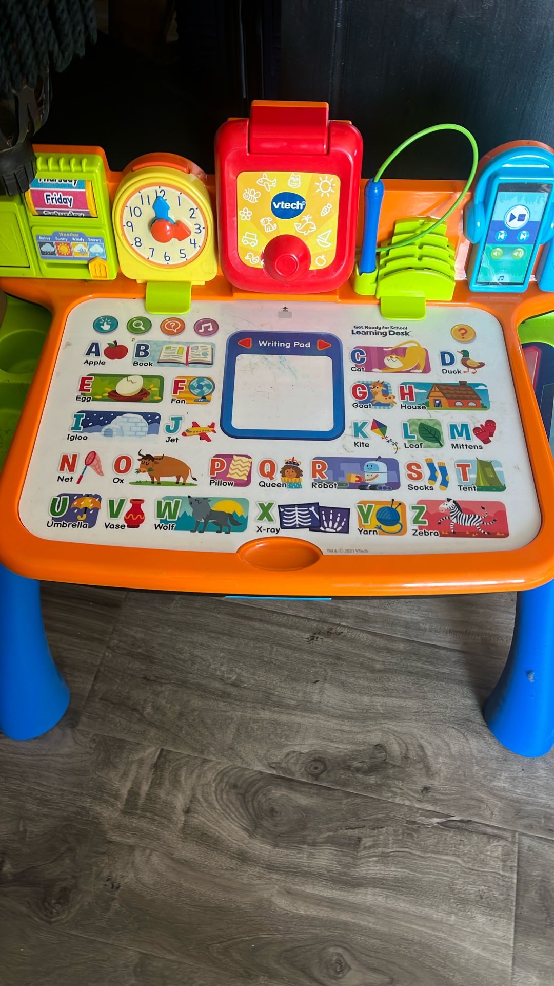 Kids Learning Table/desk