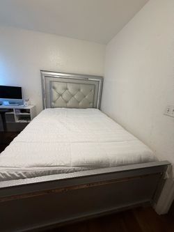 Bed Frame w/ box spring