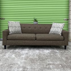 *Free Delivery* Modern Couch Sofa 3 Seater