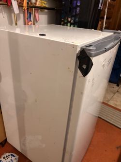 Free non working fridge