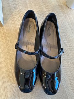 Clark’s Iridessa Rae Black Dress Shoes size 9.5