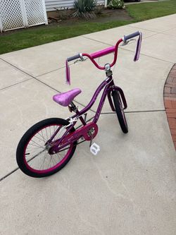 20 inch girls Schwinn bike