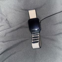 Apple Watch Series 5 Aluminum Case 40 mm