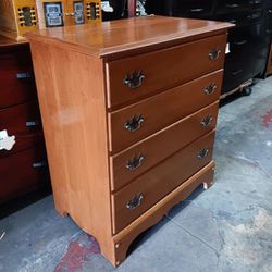 Vintage 4-drawer Dresser Metal Pulls