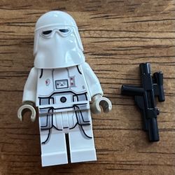 Lego Star Wars Snow Trooper Mini-figure With Weapon