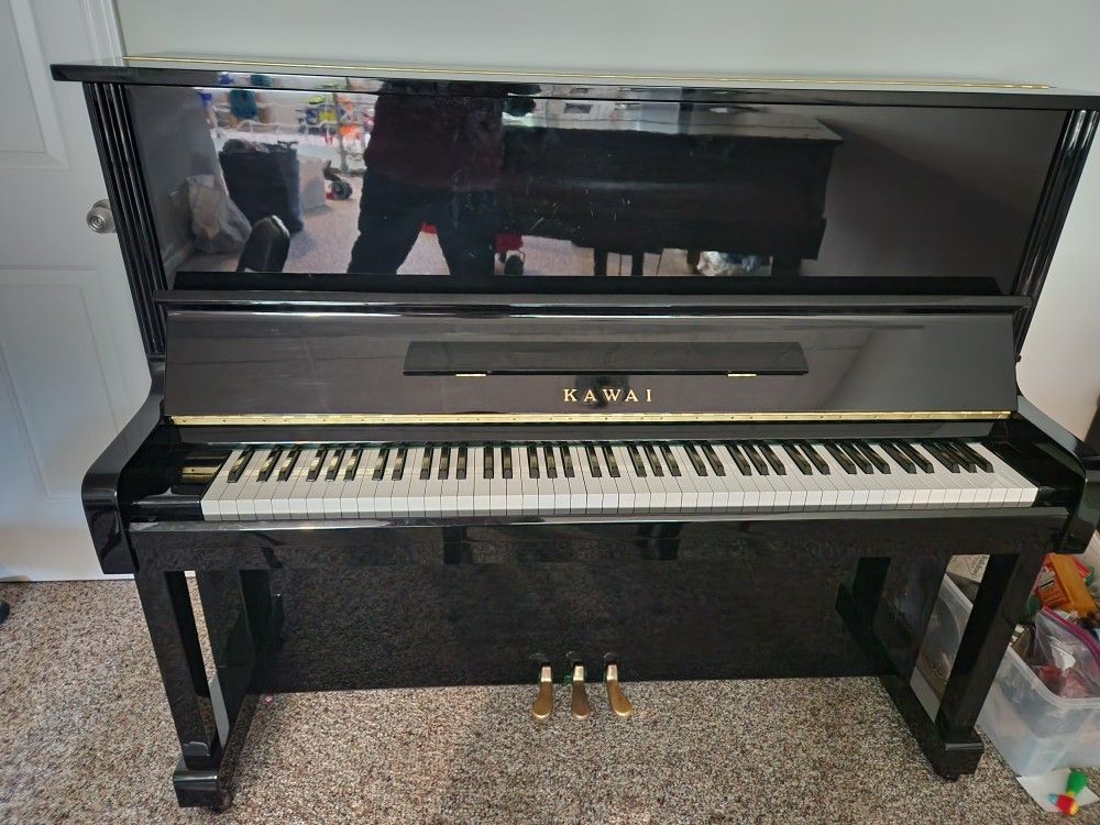 Kawai 49" Upright Piano (Model BL-31)