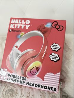 Hello Kitty, Bluetooth headphones wireless pick up only!!