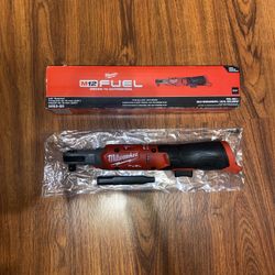 New Milwaukee Fuel Brushless 3/8 Ratchet  70LB Torque Power(400  RPM) Model Number (3053-20) 