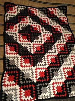 Optical Illusion Blanket, Twin Size, ThirdStrand