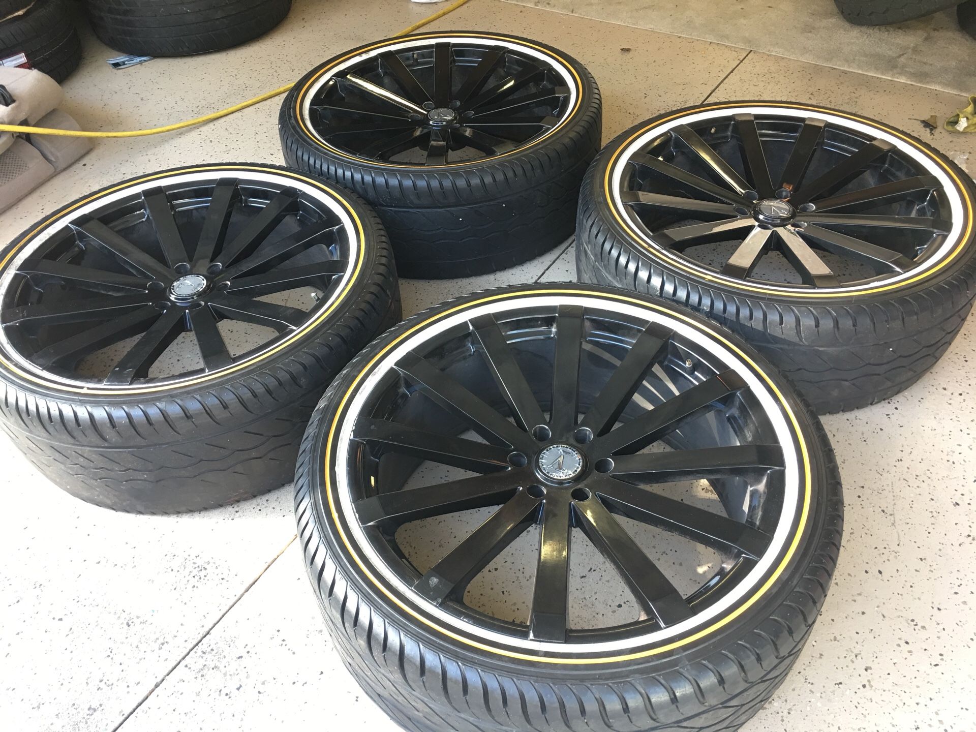 24 inch Velocity rims and vogue tires 305/35/24 6 lug 6x135 ford wheels