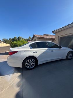 2015 Infiniti Q50