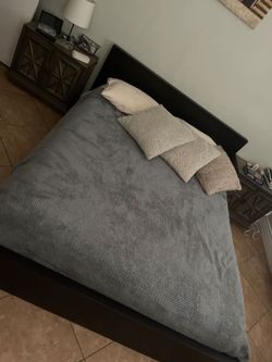 Cama queen