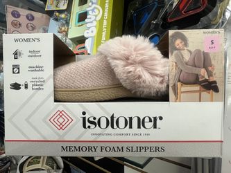 Isotoner Memory Foam Slippers indoors outdoors  Size S 6.5-7