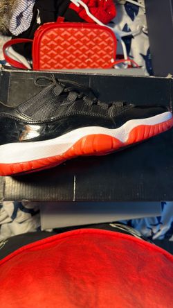Jordan 11 low bread