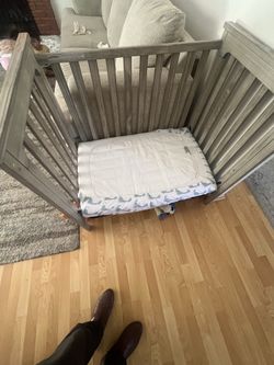Baby crib