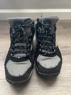 Columbia Men’s Hiking Shoes – Size 9 – Good Condition