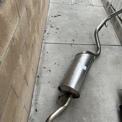 toyota tacoma 2022 pipes