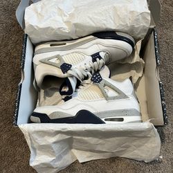 air jordan retro 4’s midnight navy