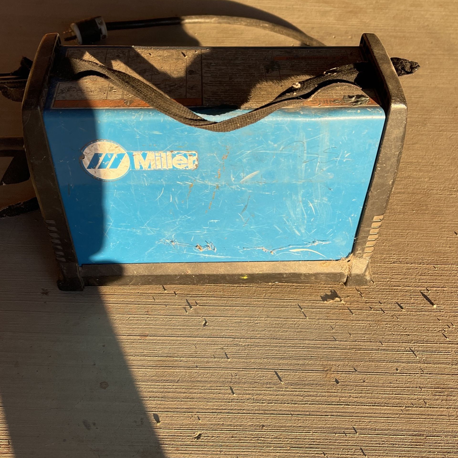 Miller 150 STL for Sale in Hanford, CA OfferUp