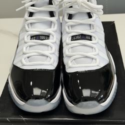 Jordan 11 retro concord  Sz 10