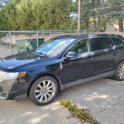 2010 Lincoln MKT