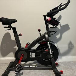 Schwinn IC4 Cycling bike 