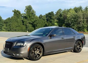 2017 Chrysler 300
