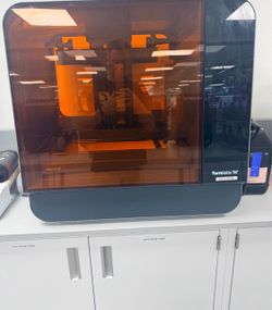 Formlabs Form 3B  SLA 3d printer