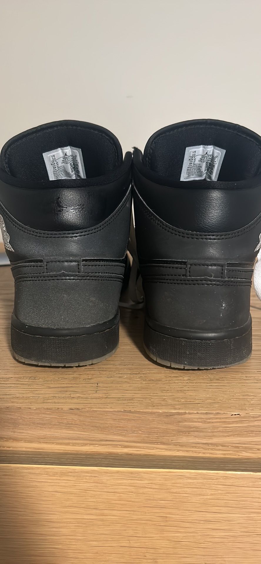 all black air jordan 1’s mids (i have the box and spair black laces)