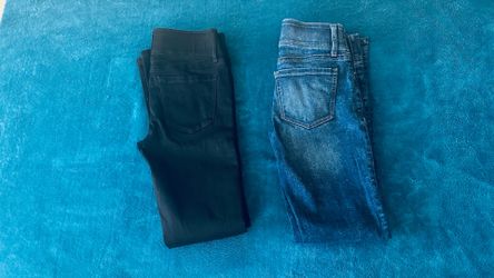 Women’s Nine West jeans size 2 tummy control both for 5 Dlls