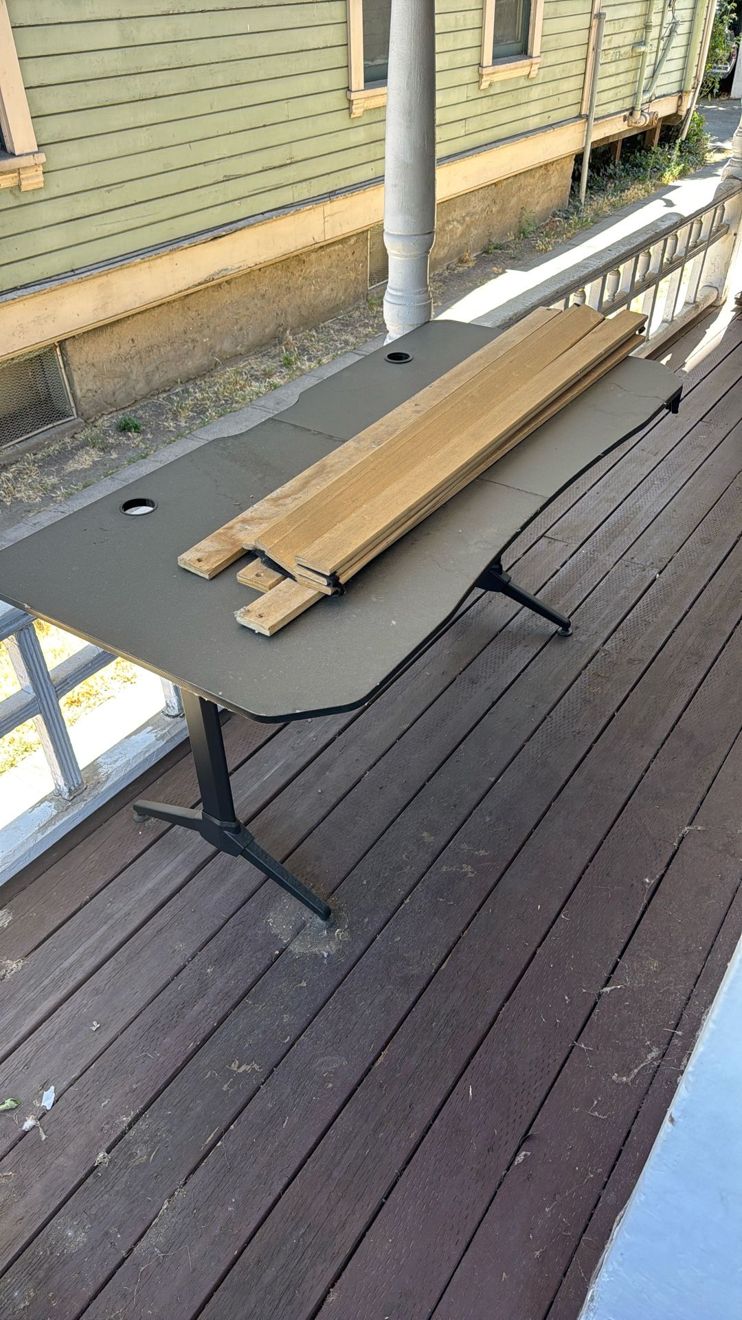 Computer Gaming Desk 