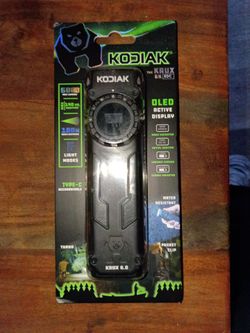 Kodiak 6000 lumins flashlight