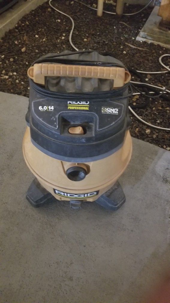 RidGid Wet/Dry Large Vac