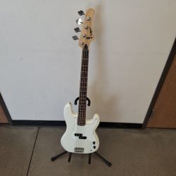 LOTUS L3101 Electric Bass Guitar 