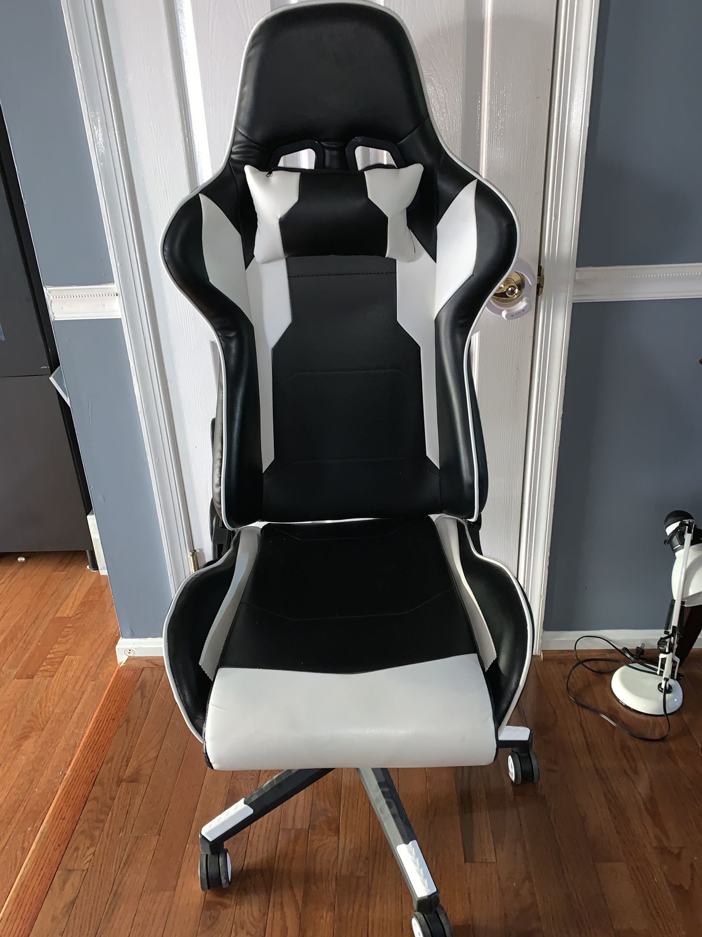 Gaming desk chair