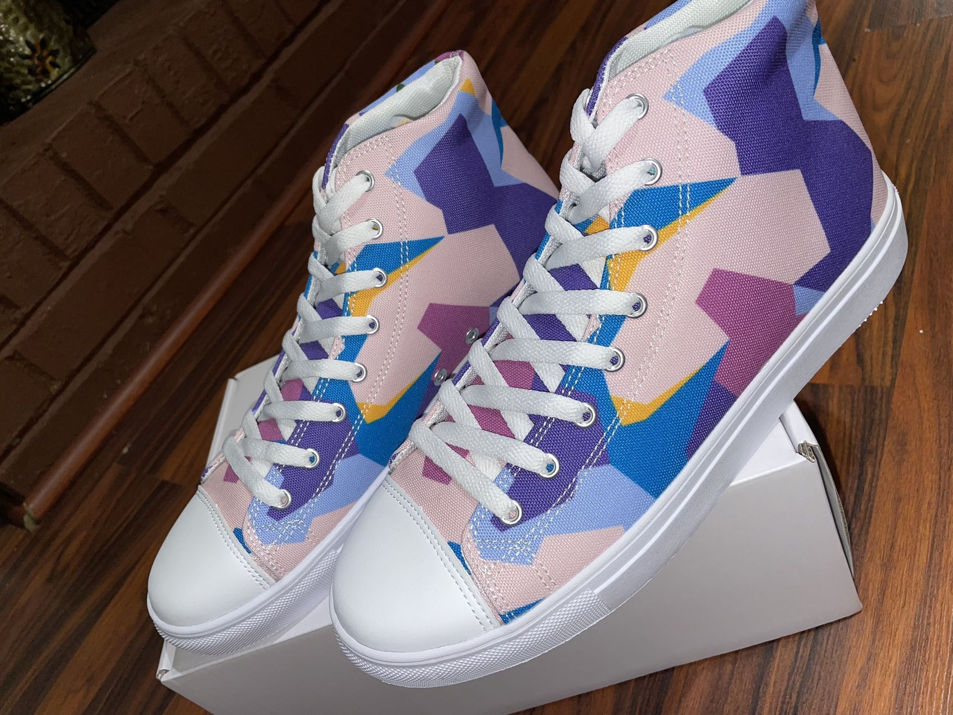 MANDEM PRO CANVAS HI SE SHOES _Size 7.5 (Unisex)