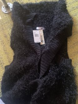 New with tags furry vest