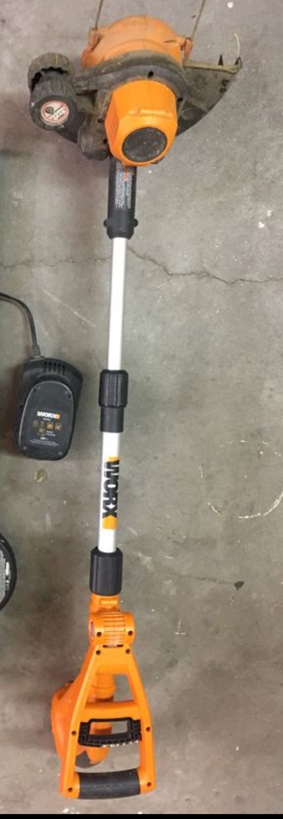 Worx weed eater, battery and charger