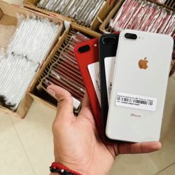 IPHONE 8 Plus 64GB UNLOCKED 