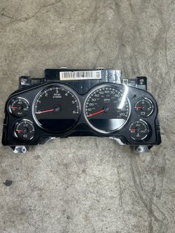 2007-2014 Tahoe speedometer / cluster