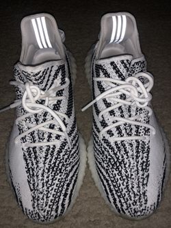 Adidas Yeezy Boost 350 V2 zebra 8/10 condition size 12