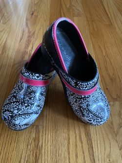 Dansco Shoes by Sanita 