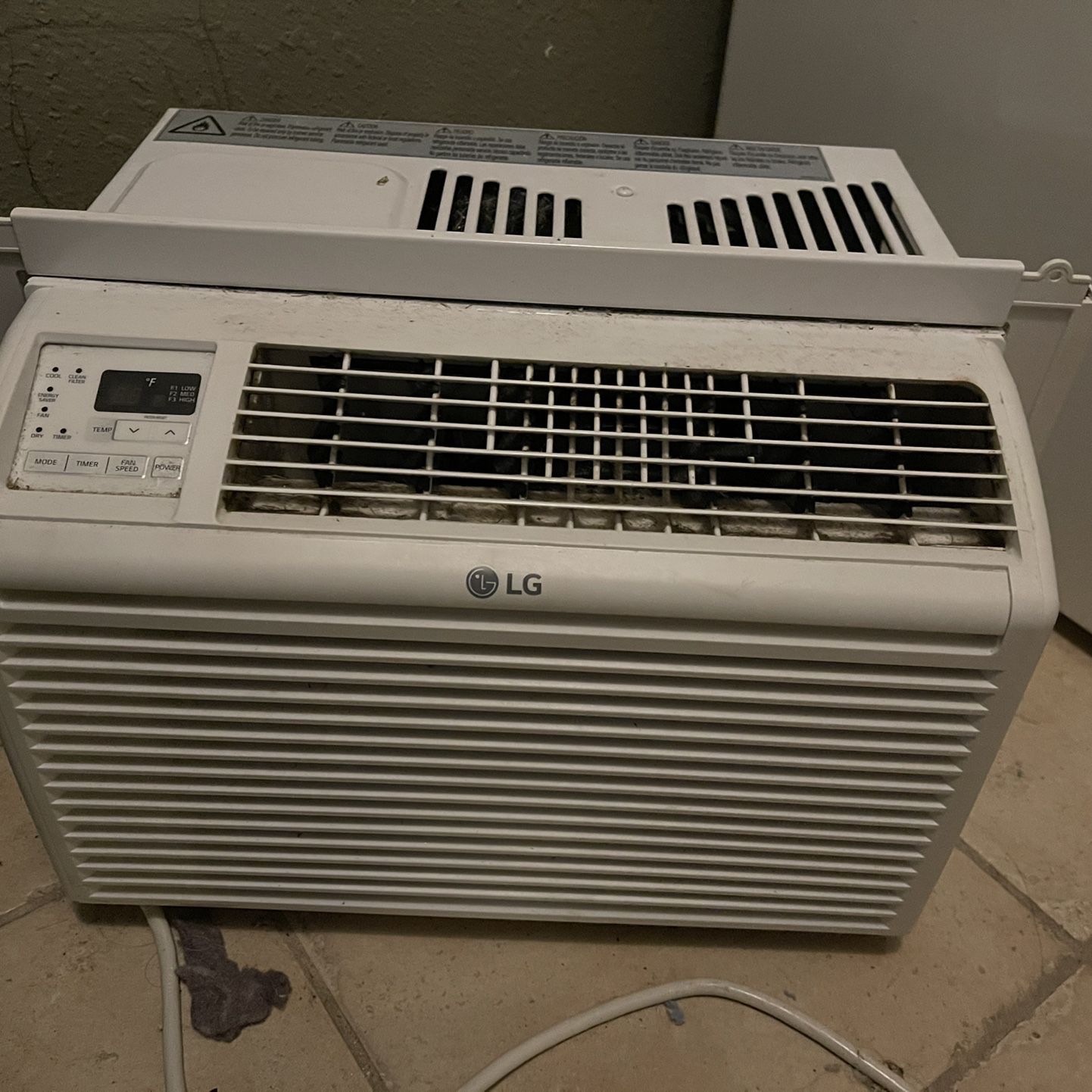 LG AC Window Unit. 5000 BTU