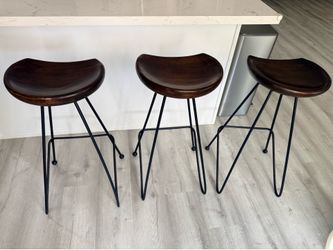 3 Bar Stools