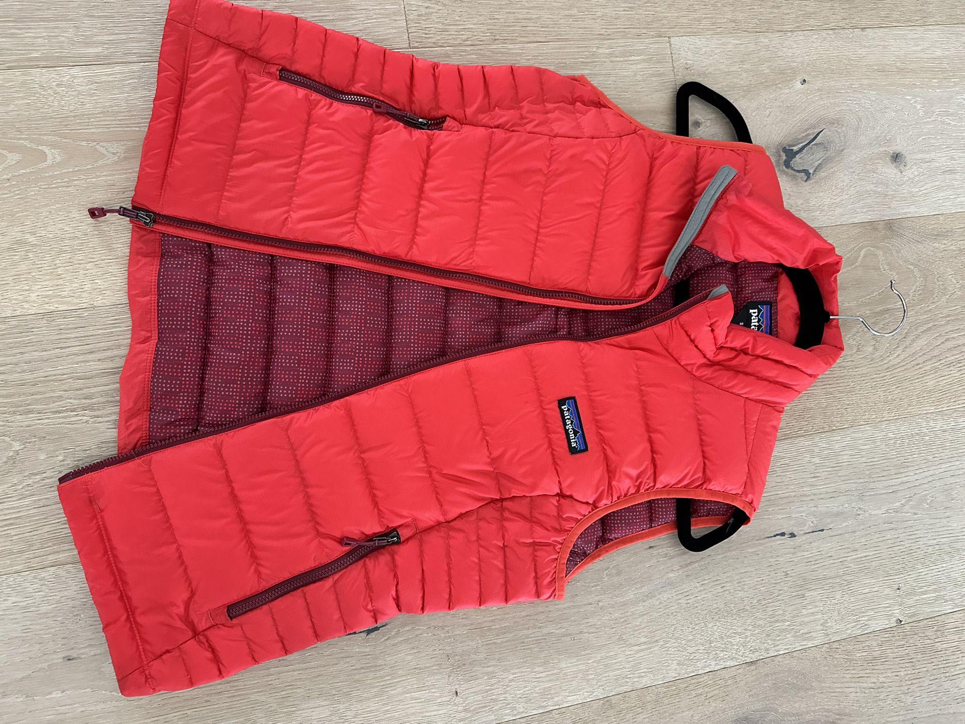 Patagonia Red Puffer Vest Ladies Women’s S Small