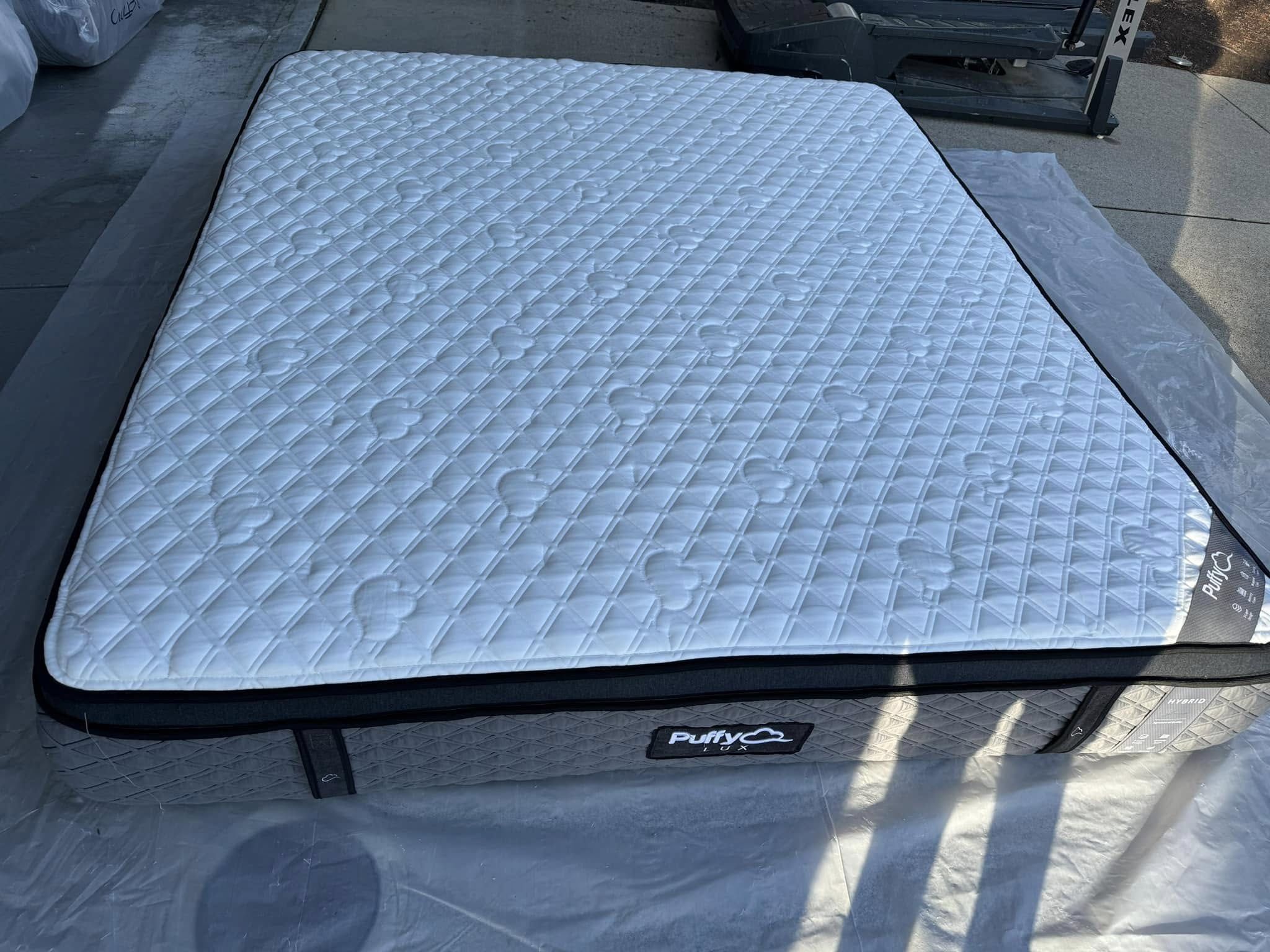 King Mattress - Puffy $450