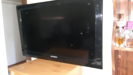 T V