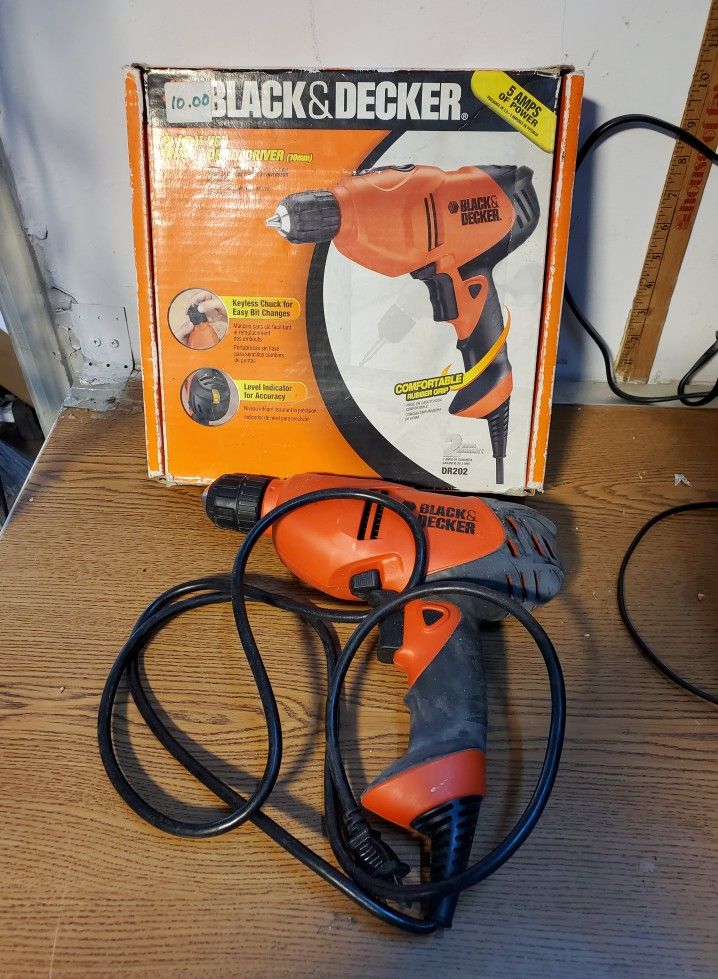 Black & Decker DR202 5 Amp 3/8" Corded Power Drill Driver In Original Box
