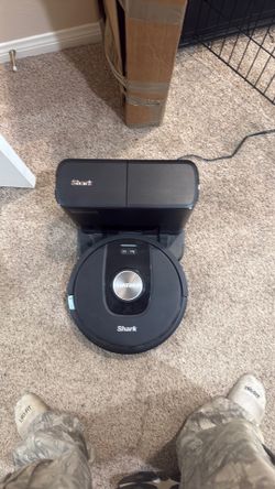 Shark auto vacuum